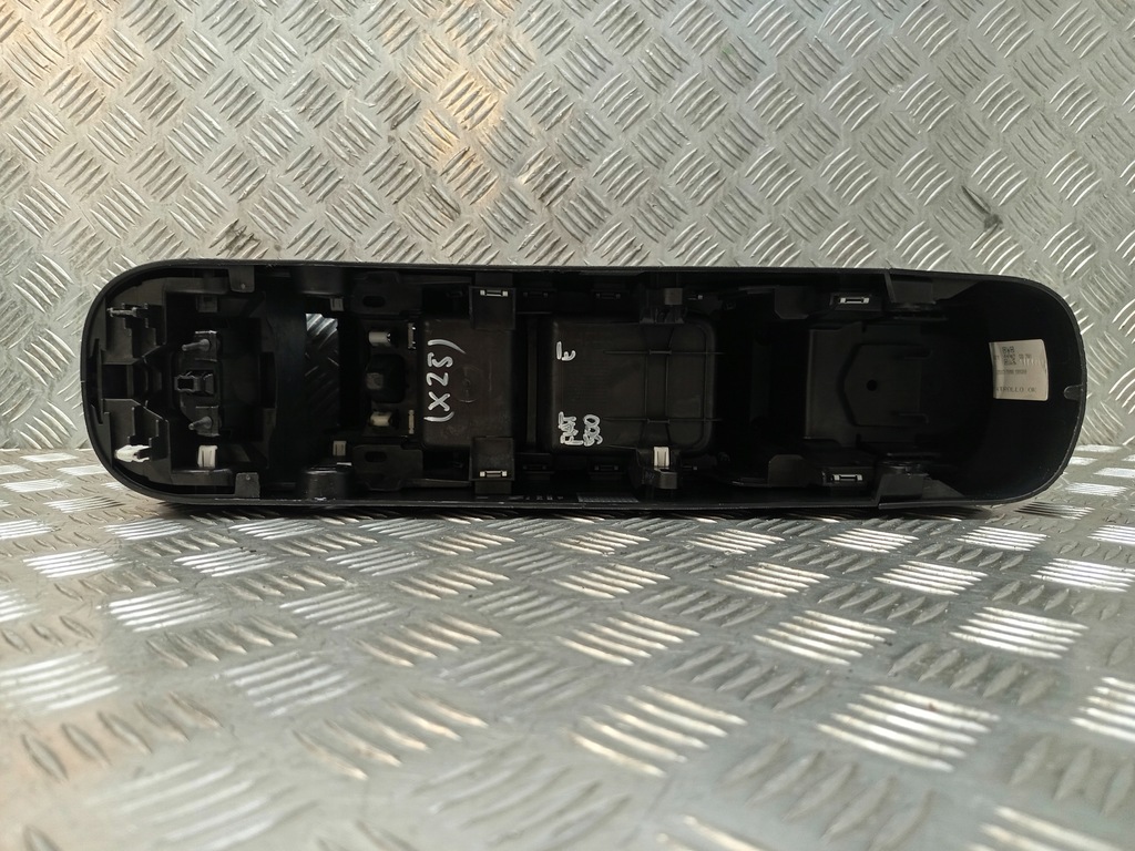 фото №11, Fiat 500e бардачок туннель туннель средний 735716581