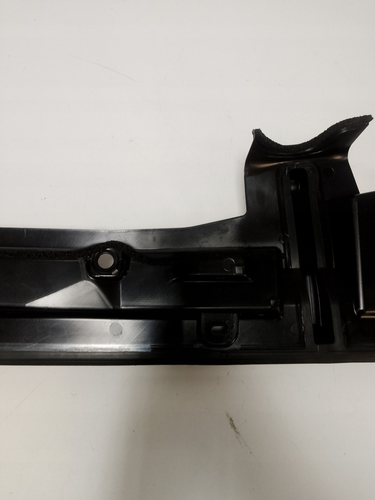 фото №10, D823 - защита крыла верхний bmw 8 g14/g15/g16 оригинал 51767371509