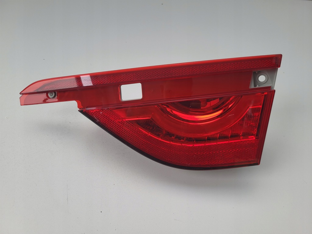 фото №1, Jaguar xf x260 лампа права кришка багажника