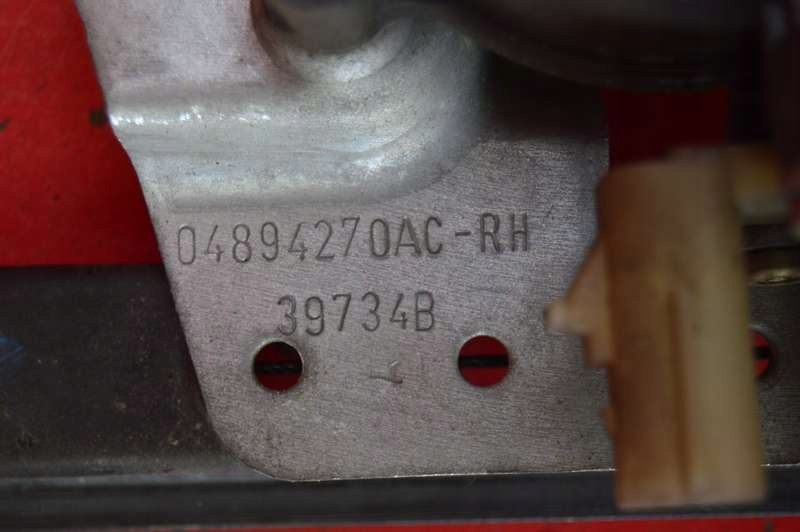 фото №8, Підйомник скло правий перед eu chrysler pacifica i