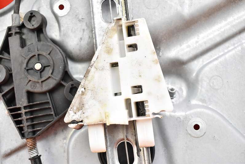 фото №6, Подъемник стекло правый задняя 1560865720 alfa romeo 159 kombi 05-11