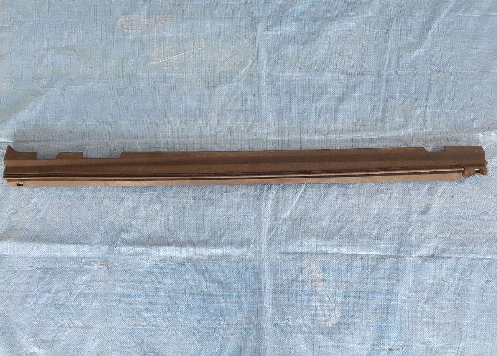 фото №1, Volvo xc40 18-24 молдинг поріг накладка ліва поріг лівий