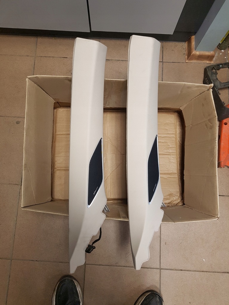 фото №1, Захист стійка права touareg iii dynaudio