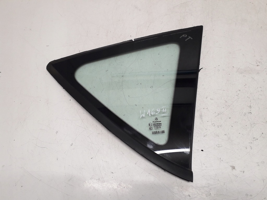 фото №1, Mercedes a w169 04-12 стекло правая задняя малый