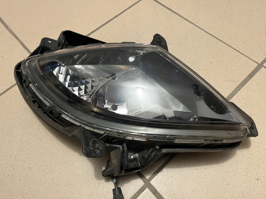 фото №8, Hyundai ix20 ix-20 10- лампа противотуманная фара правый