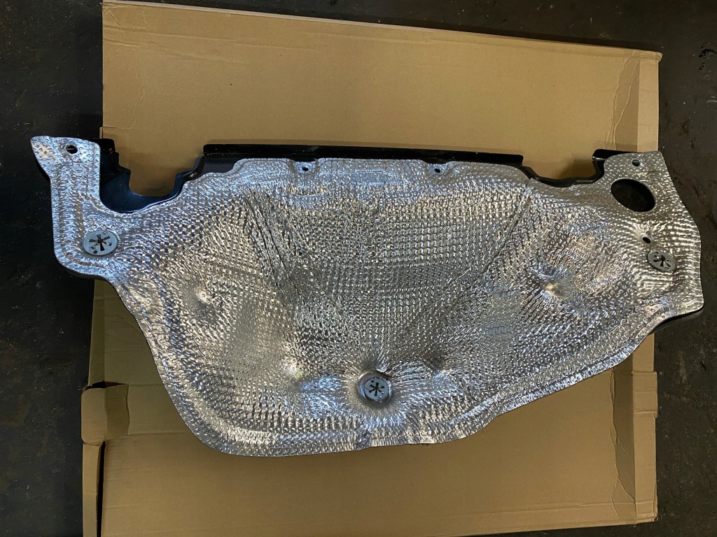 фото №1, Audi a6 c8 захист стіни перегородки 4k0819523k