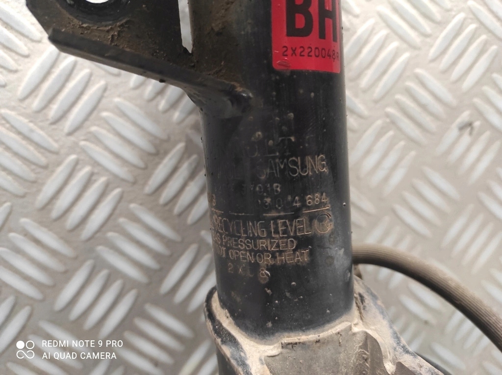 фото №8, Renault koleos i lift 2.0 dci поворотный кулак правая амортизатор правый шланг abs