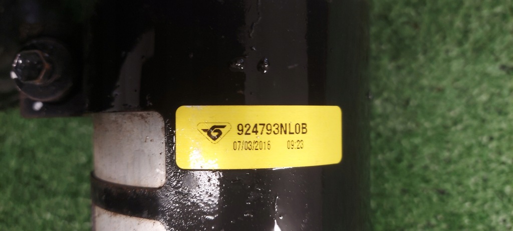 фото №5, Конденсатор кондиционера+ wąż+mocowanie leaf i zeo 10-17 447900-0173 f70449