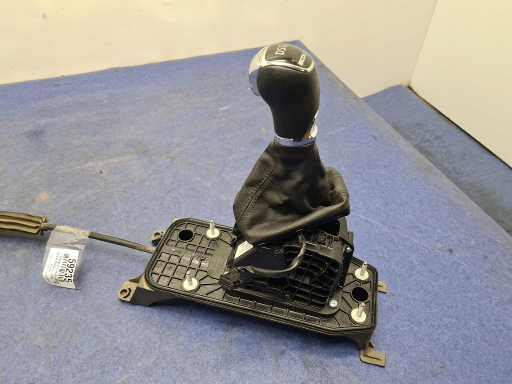 Skoda octavia iii scout важіль перемикання передач 5q1713025s cuna Недорого