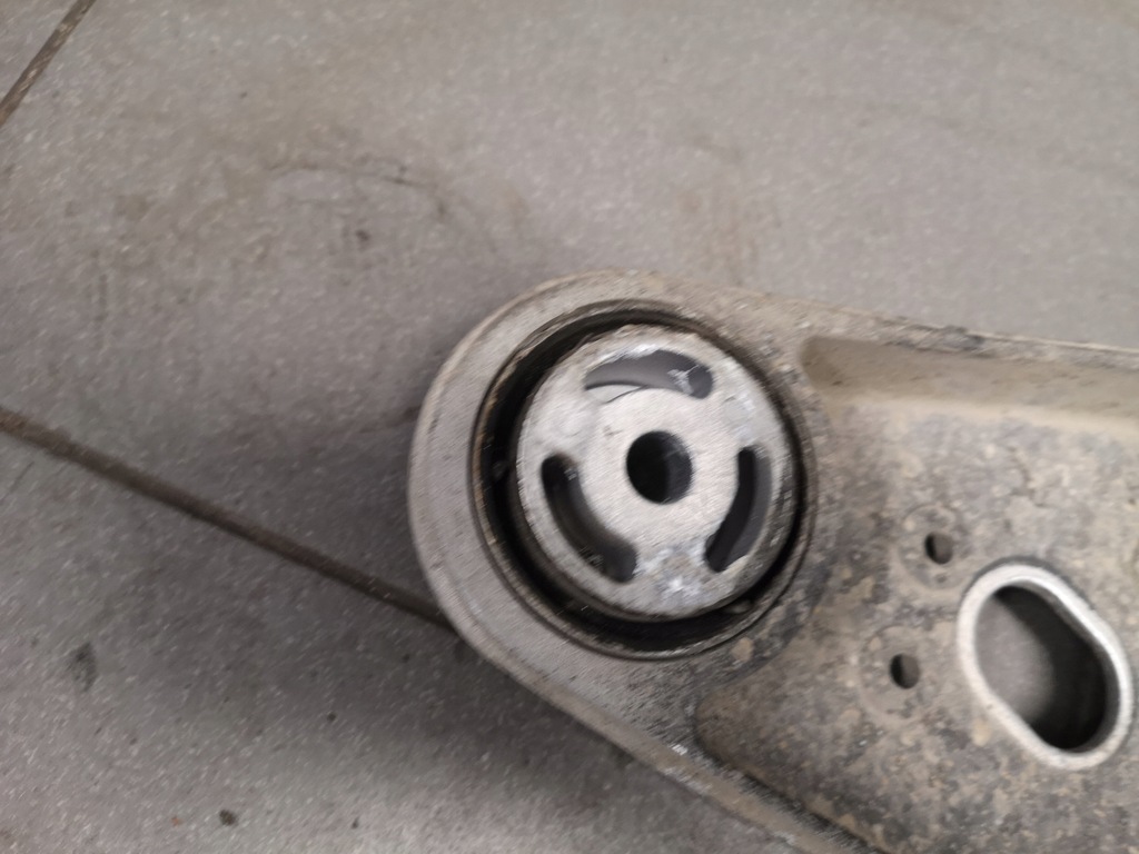 фото №5, Кронштейн міст диференціал mercedes w211 a2303522206