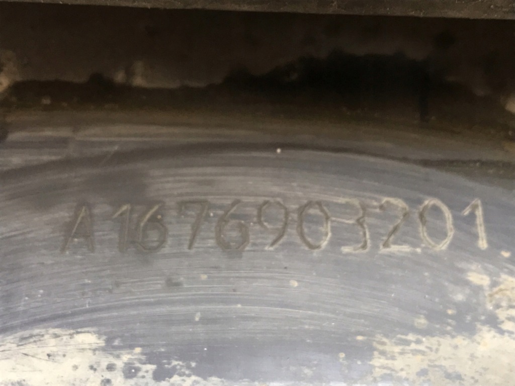 Mercedes gle w167 amg купе молдинг поріг права a1676903201 в Україні