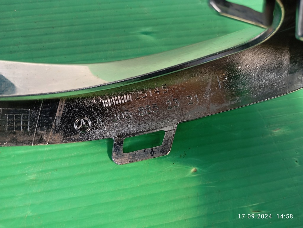 фото №9, Хром наконечник выхлоп бампера правая mercedes w205 a2058852321