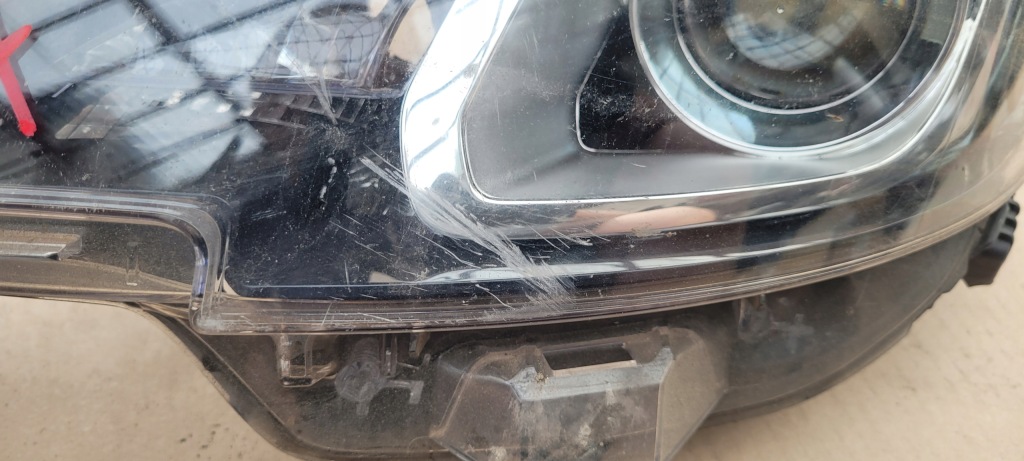 фото №2, Peugeot 108 фара лампа перед левая led / 1197