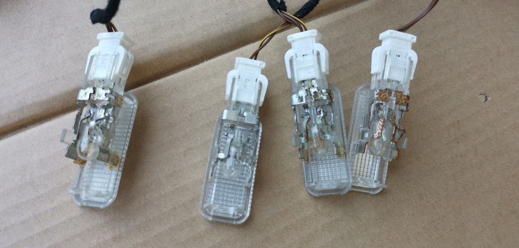 фото №3, Фонари освещение салона 893971632 do audi a4 b6