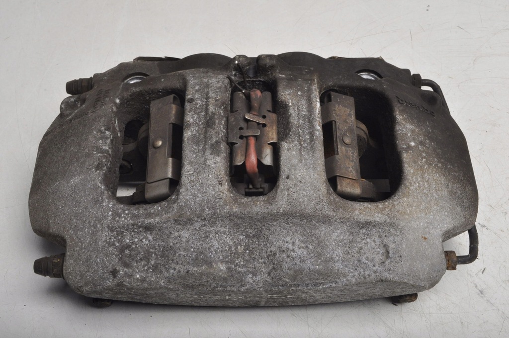 фото №7, Porsche 718 cayman 982 2.0 суппорт тормозной левый перед 99135105105 20a13705