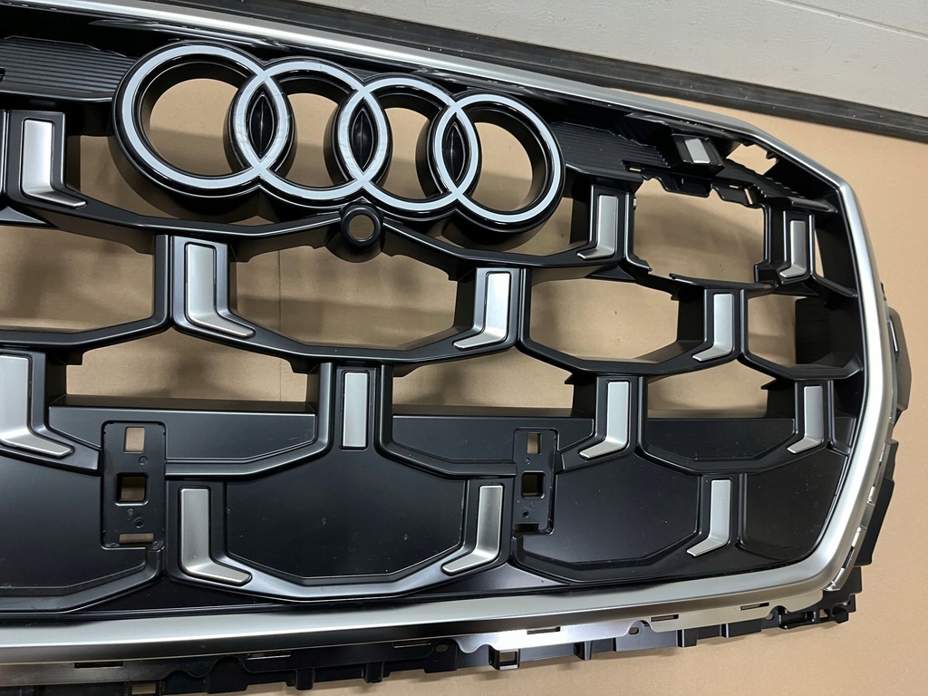 фото №8, Решітка радіатора audi q7 4m0 lift 2024 4m0853651bd решітка радіатора бампера audi q7 ii lift