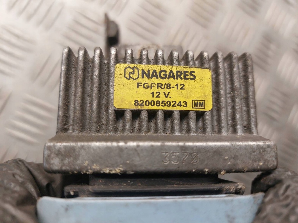 фото №9, Радиатор комплект + вентилятор sandero i 1.5 dci 8200409045 214100598r