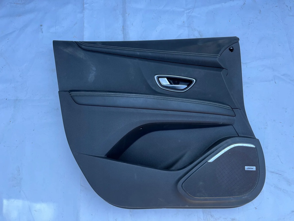 фото №1, Обивка обшивка дверь левый перед renault scenic iv 809012470r