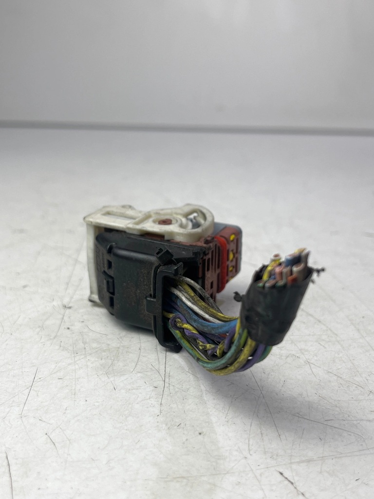 фото №8, Роз'єми штекер колодка коробка запобіжників bsm r03