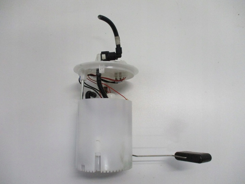 фото №1, Насос топлива renault grand scenic iv 172026203r