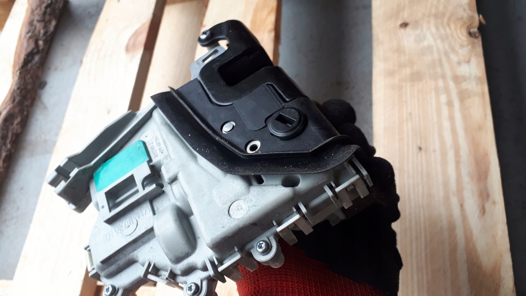 фото №11, Audi оригінальний номер 8k0839015d замок двері