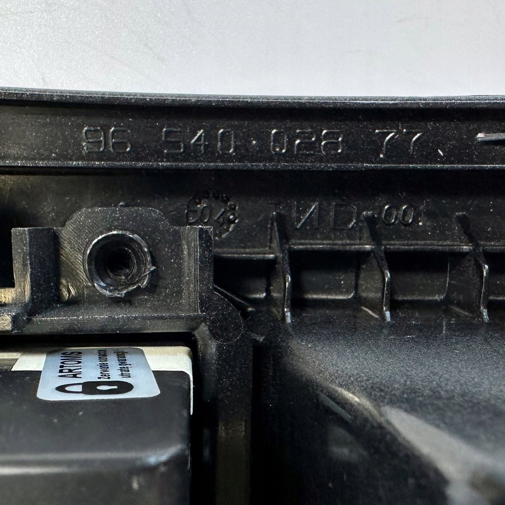 фото №6, Дисплей радио с рамка peugeot 9803399680-01,9654002877