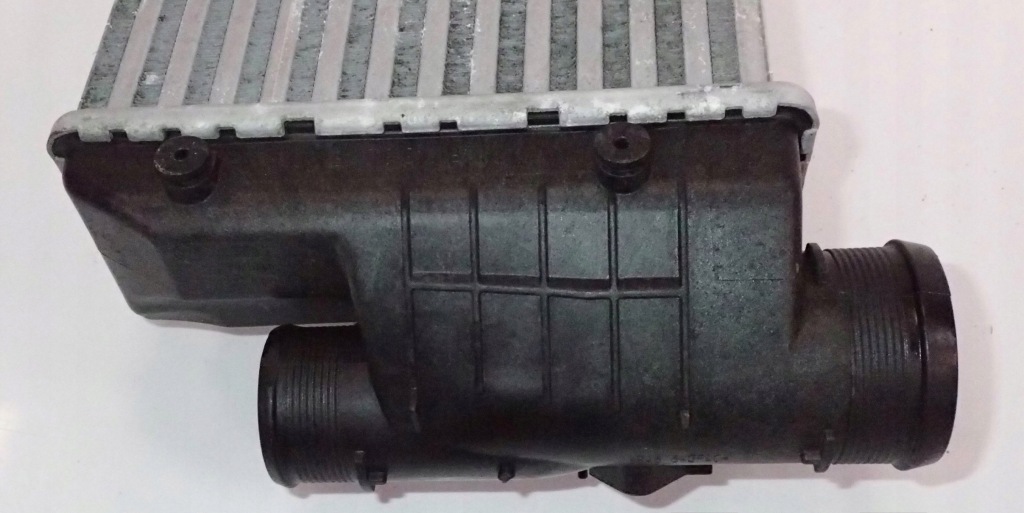 Інтеркулер лівий 4f0145805af audi a6 c6 3.0 tdi Київ