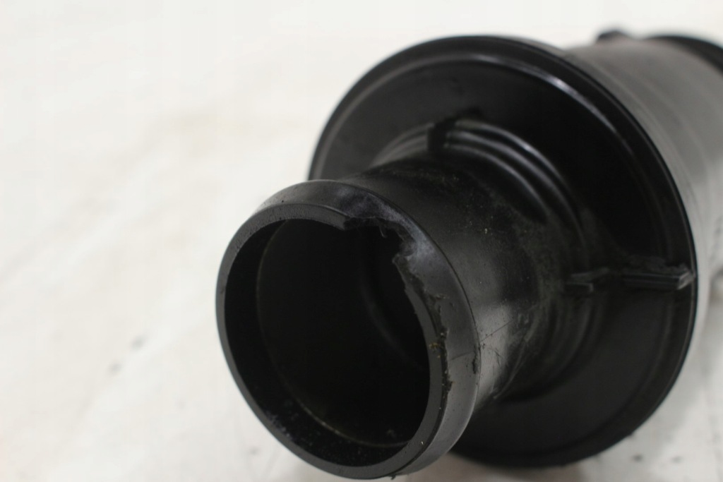 фото №6, Trafic vivaro 1.6 dci патрубок турбонагнітача 1065337s03