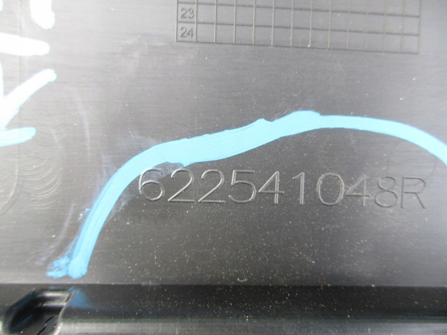 Renaujlt clio iv рестайлінг  решітка бампера передній нова Оригінал