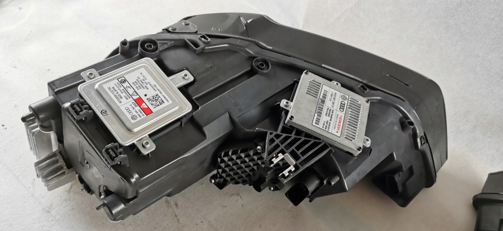 фото №12, Audi a1 lift ксенон лівий правий фара повний