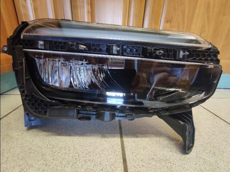 фото №2, Лампа передня перед jeep avenger led full led