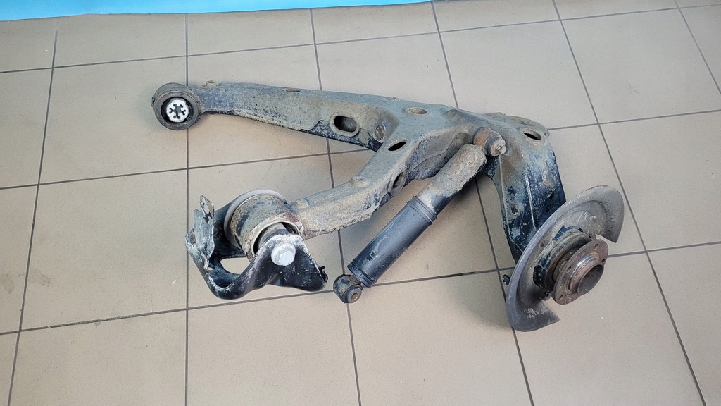 фото №8, Toyota proace ii 20r поворотный кулак рычаг амортизатор правый задняя 9807504980