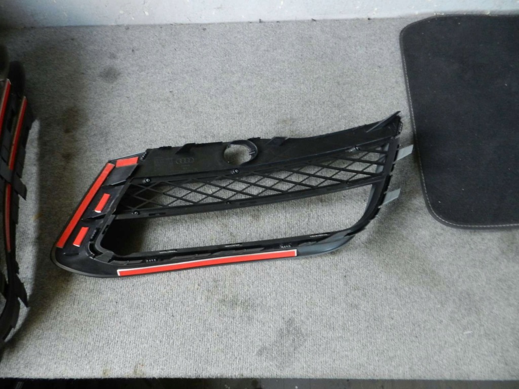 фото №5, Audi r8 420 lift 12-15 решітка бампер перед права