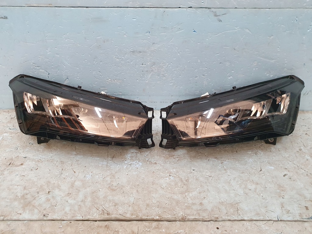 фото №1, Лампа skoda enyaq 5lb full led crystal левая правая перед