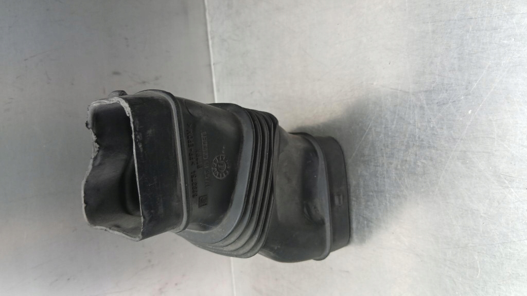 фото №7, Шланг труба воздуха volvo s80 ii v70 iii 2.4 d5 30748216