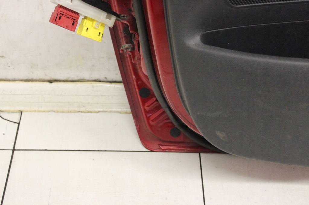 фото №13, Peugeot 5008 09r- дверь правое передние перед lkr