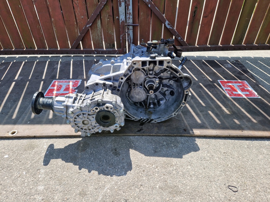 фото №1, Santa fe ii 2,2 crdi 4x4 коробка передач kpl. 43000 38070