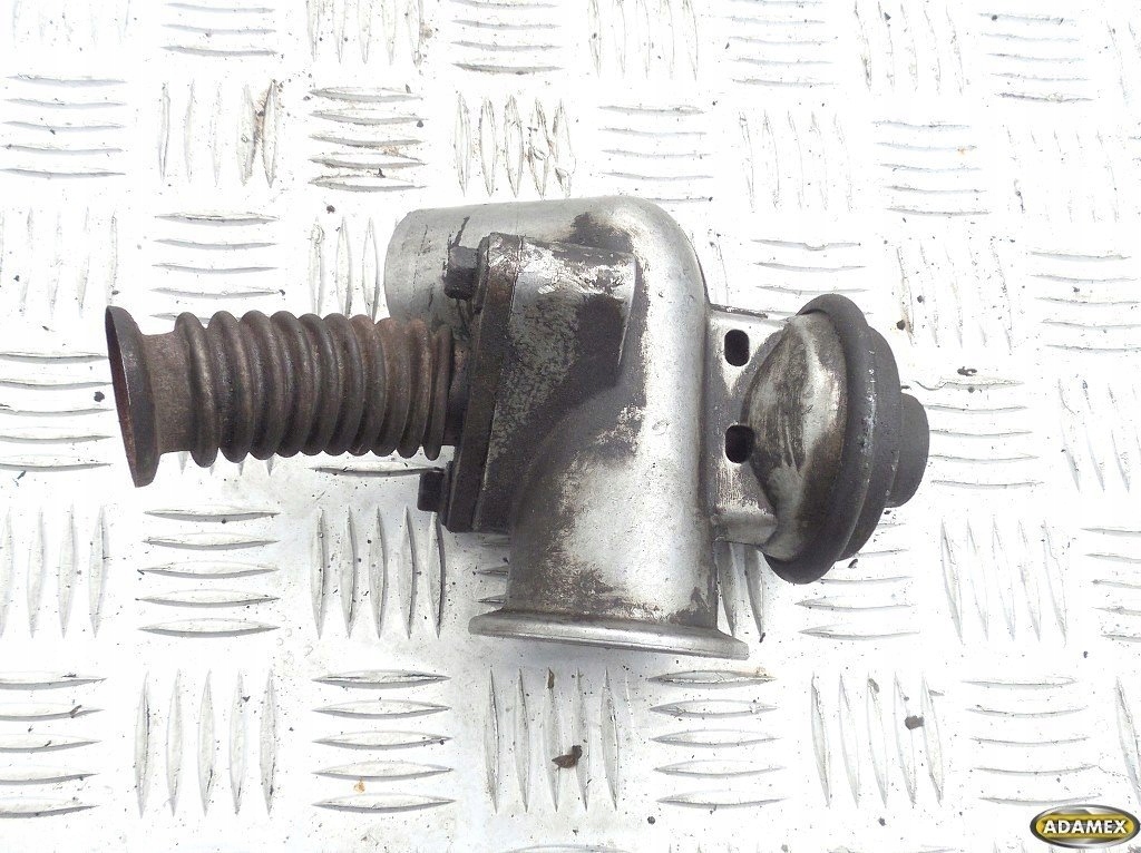 фото №4, Ford escort mk7 1.8td 97r - клапан egr