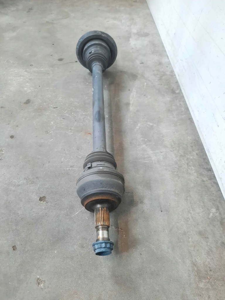 фото №4, Привідний вал задня задня mercedes e w213