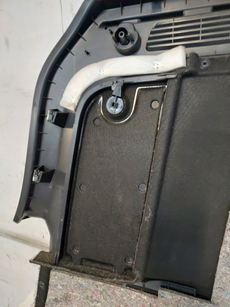 фото №6, Обшивка багажника правий vw tiguan 5n0867428p