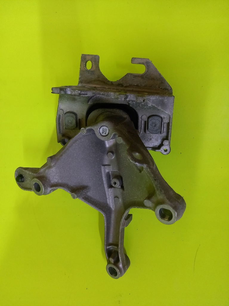 фото №1, Кронштейн подушка коробки 0.9 tce renault captur i 18r