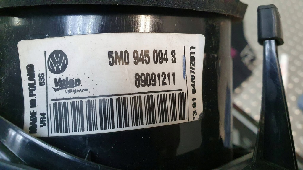 фото №6, Лампа задняя правая w крышка vw golf v plus 5m0945094s 04-