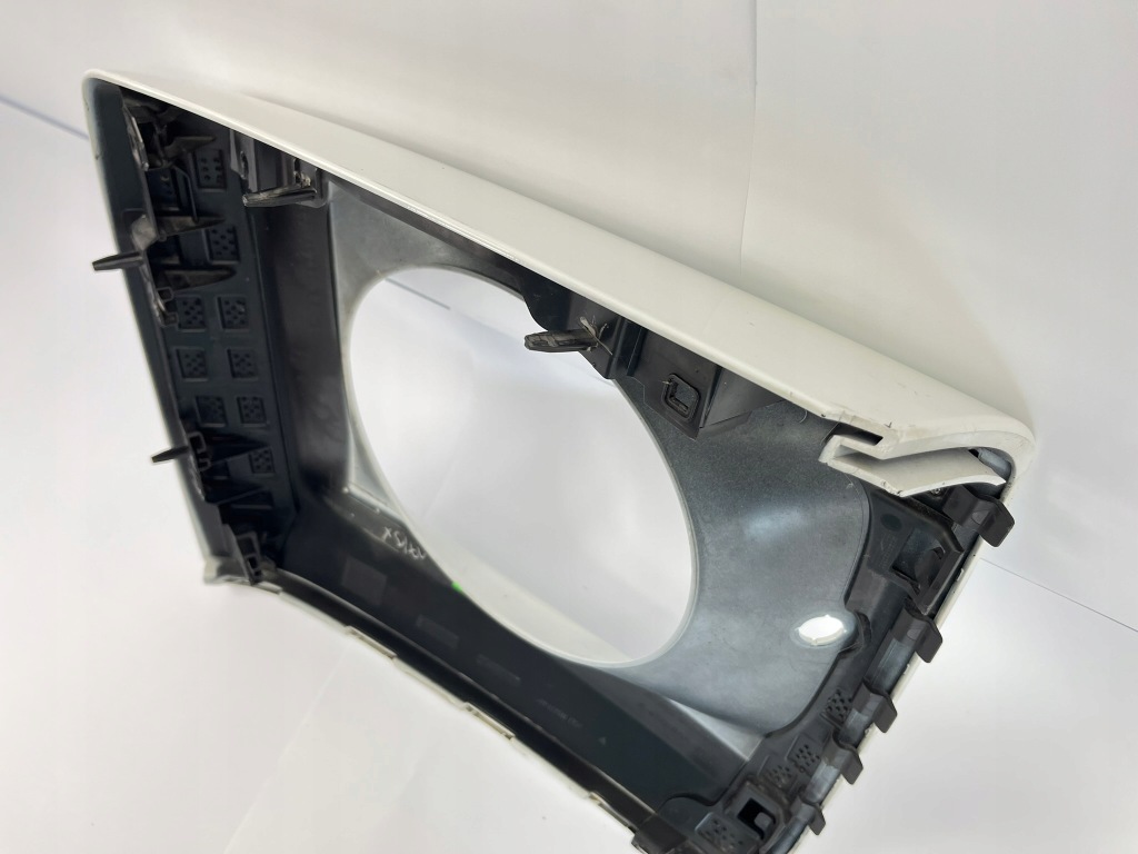 Купити Панель фари захист лівий лампи рамка решітка радіатора mercedes w463 2018r рестайлінг  g-klasa