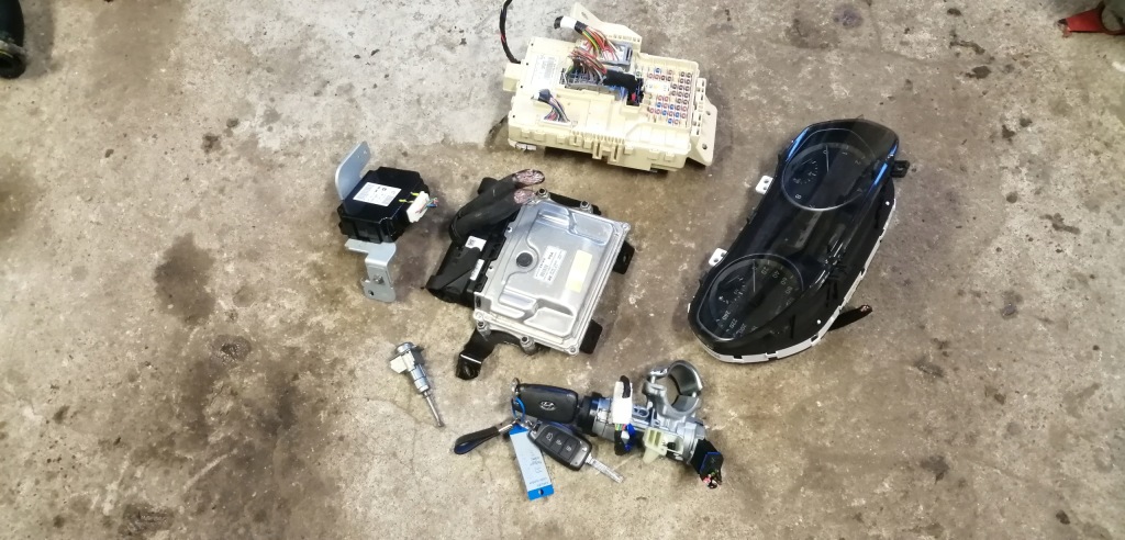 фото №1, Hyundai i30 iii 1.4 t-gdi бортовой компьютер набор