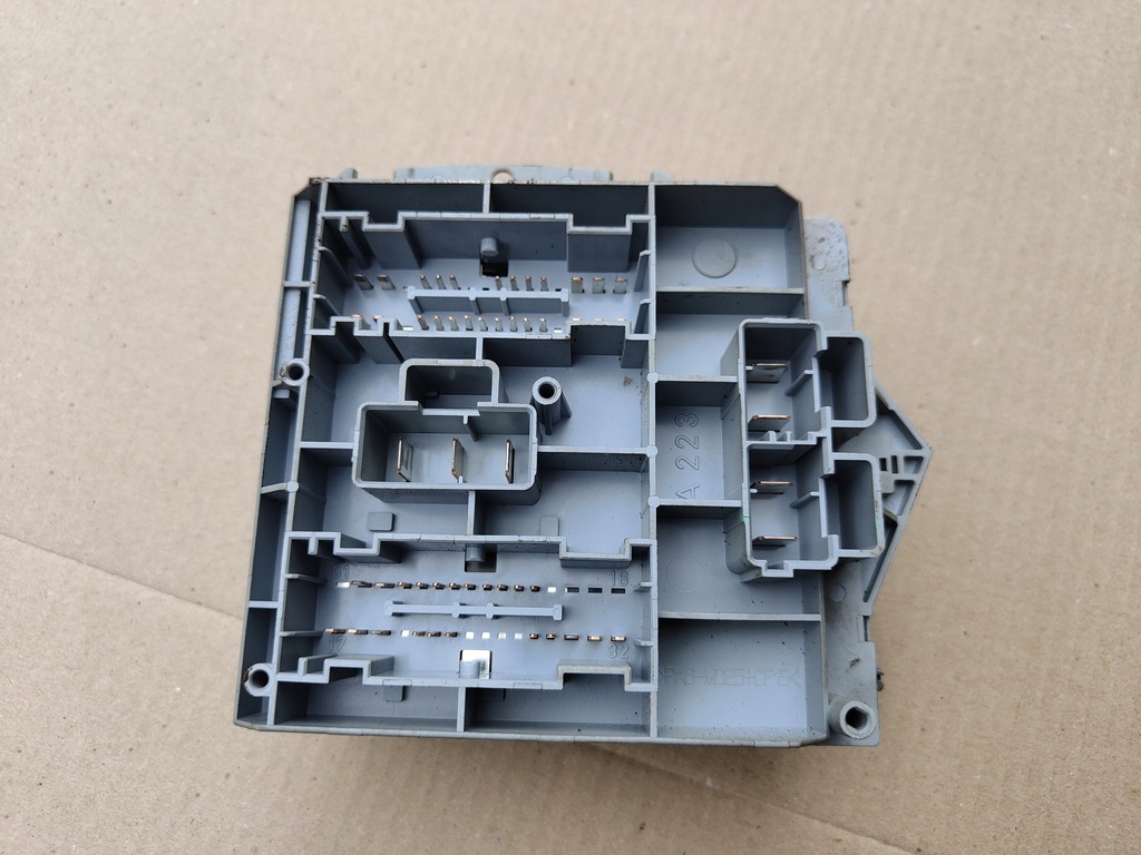 фото №2, Коробка предохранителей alfa romeo 147 46558759