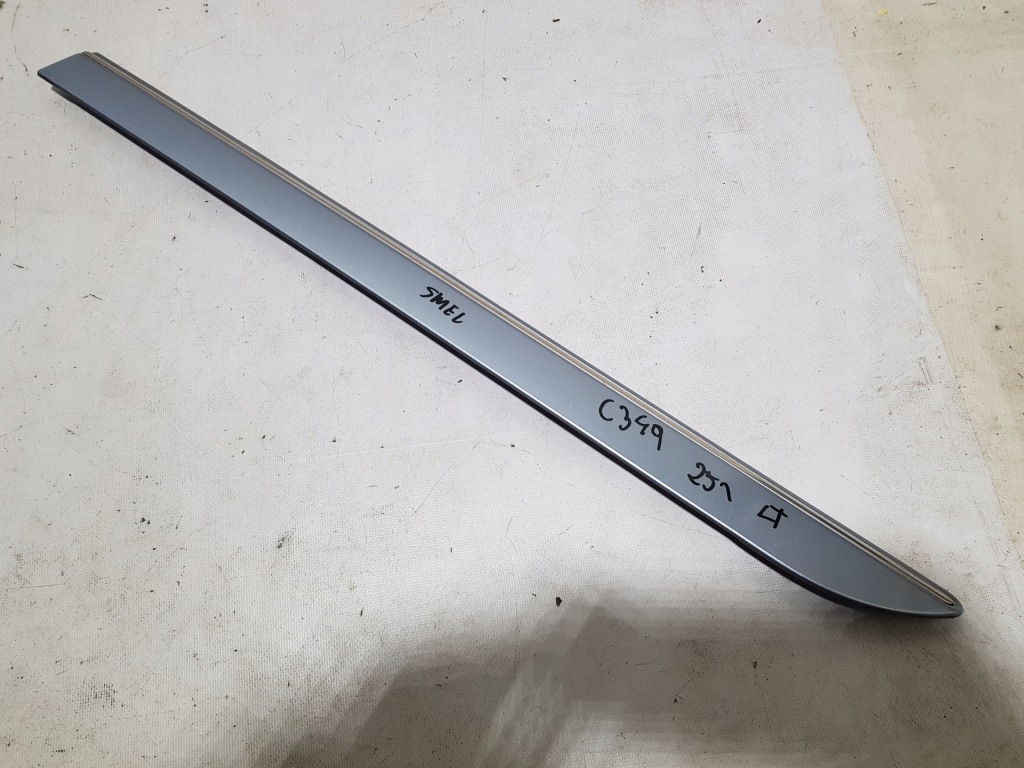 Купити Молдинг двері лівий задній mercedes w251 c349 349 2516902362