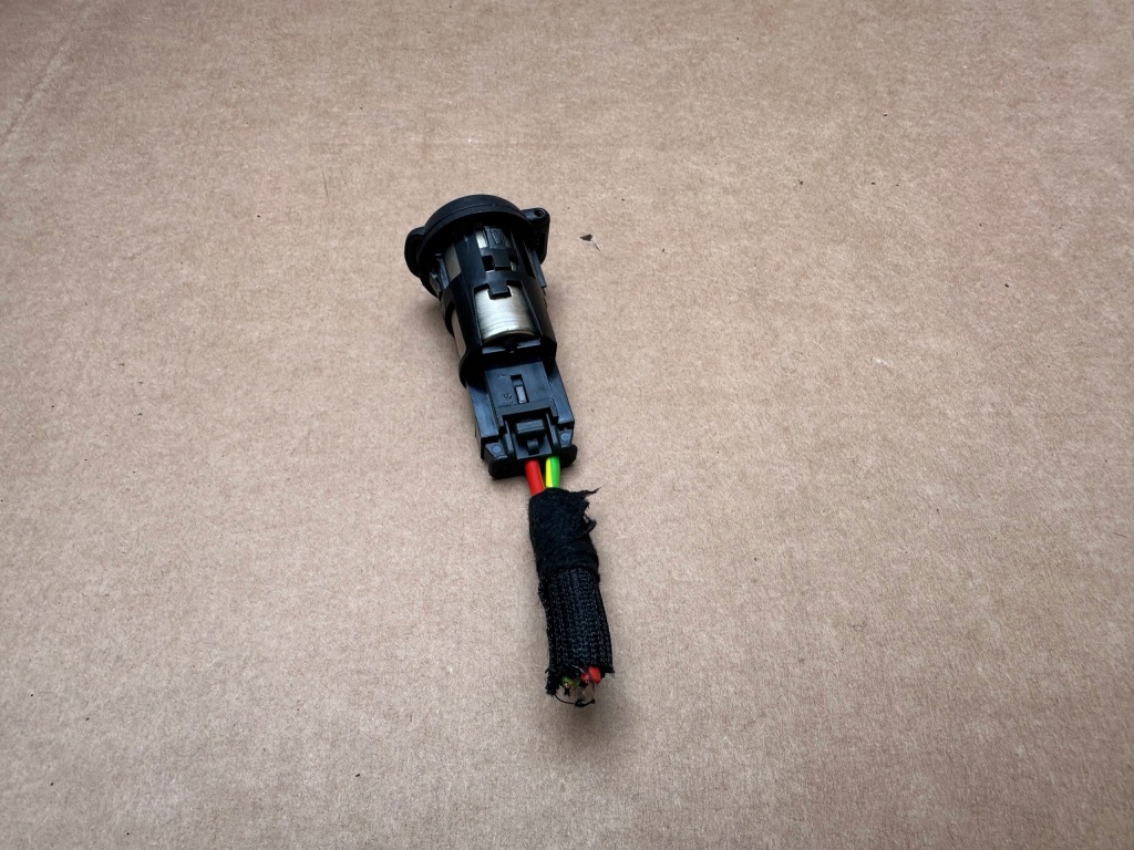 Citroen jumpy 3 разъём прикуривателя в Украине