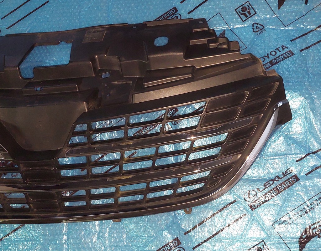 фото №3, Renault trafic iii lift решётка радиатора решётка радиатора бампера