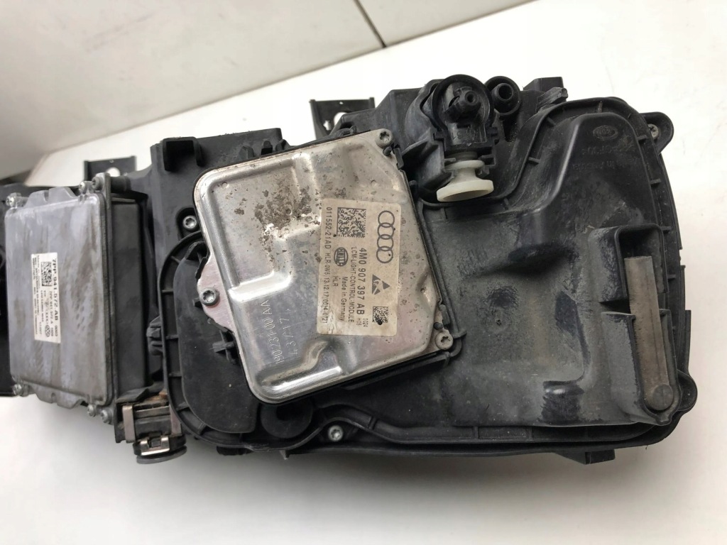 2018 audi sq7 фара 4m0941033 с Разборки