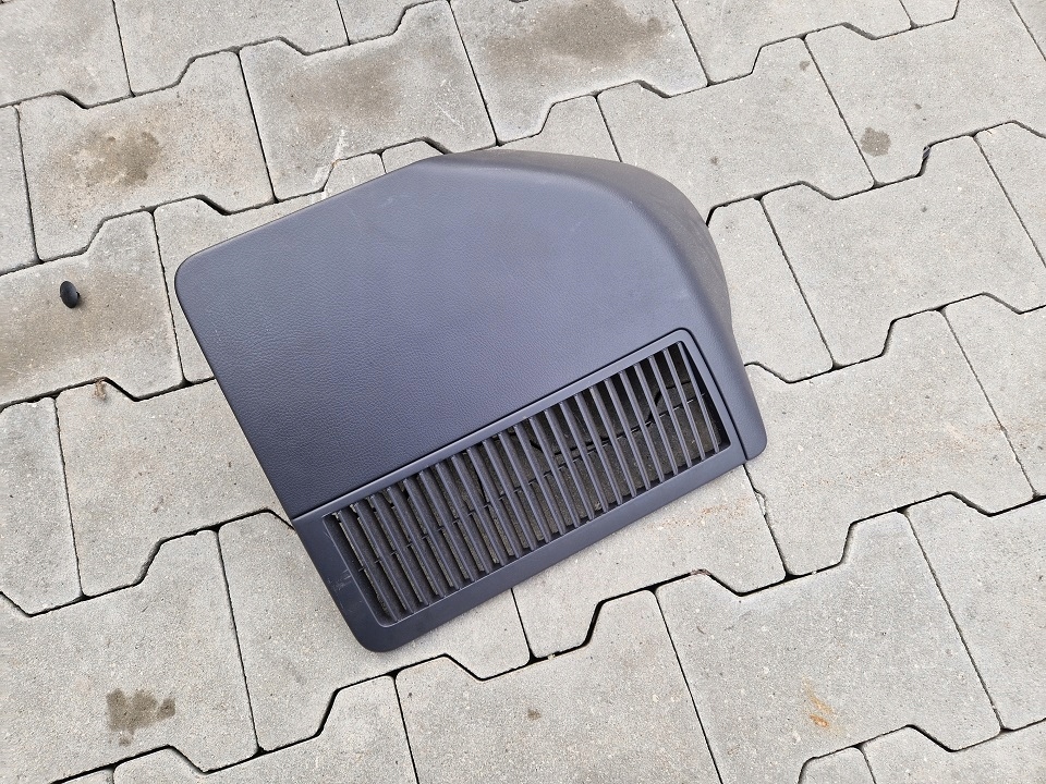 фото №1, Vw t5 lift multivan заглушка бардачка багажника